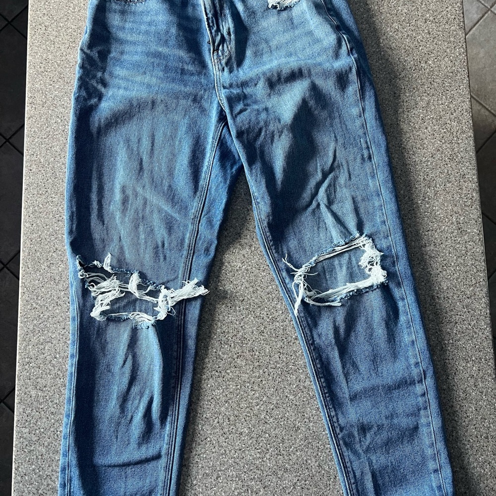 American Eagle Outfitters Women's Blue Ripped Skinny Jeans
